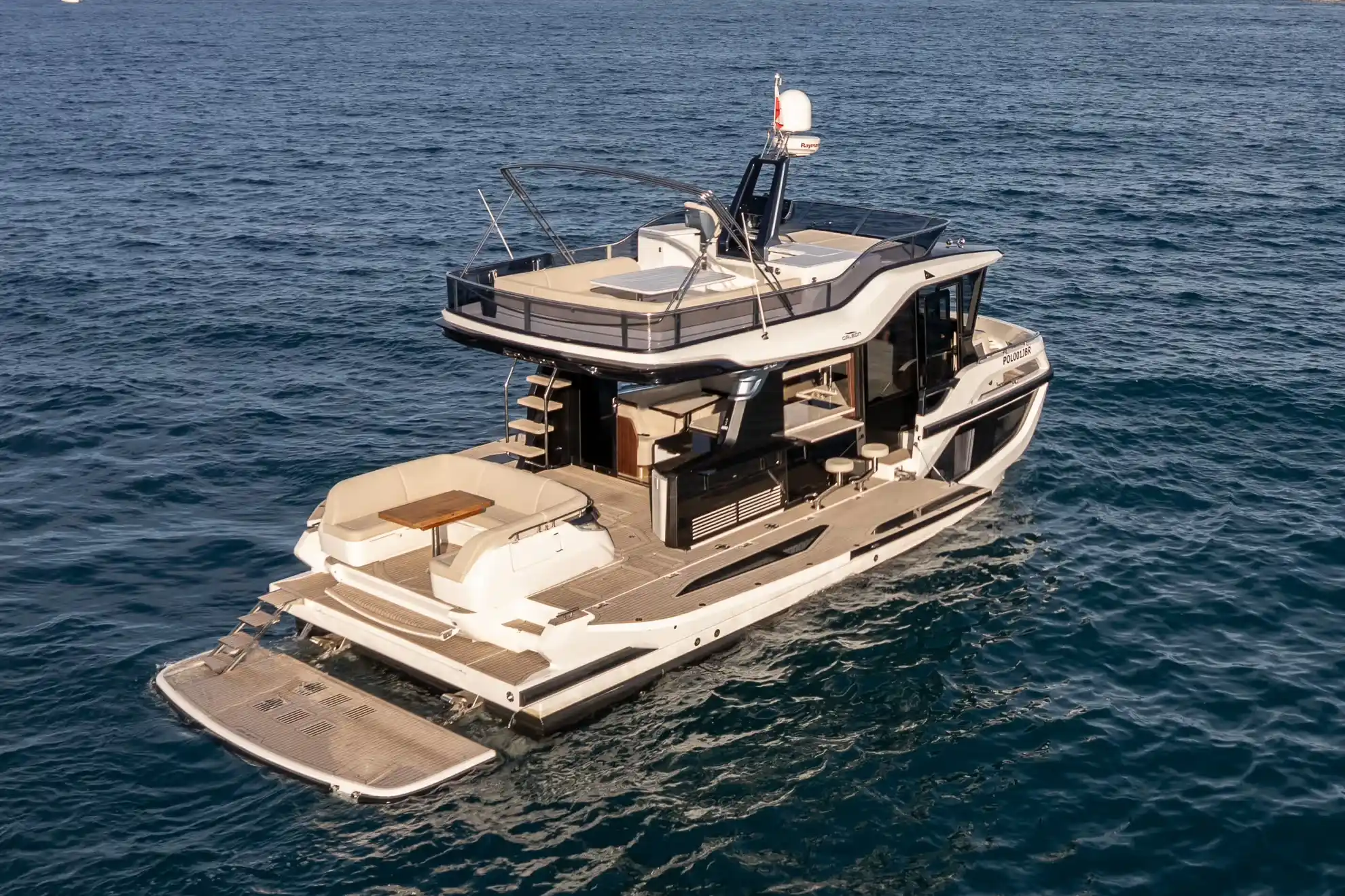 Extérieur du Galeon Yachts 430 Exp