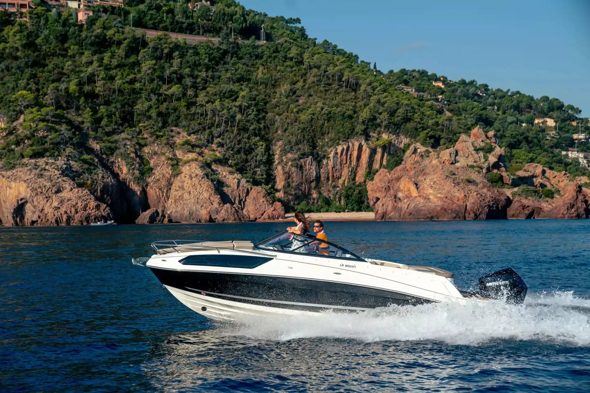 Bayliner VR6 Cuddy