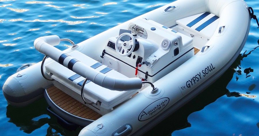 slider-yacht-tender-F11-900x475.jpg