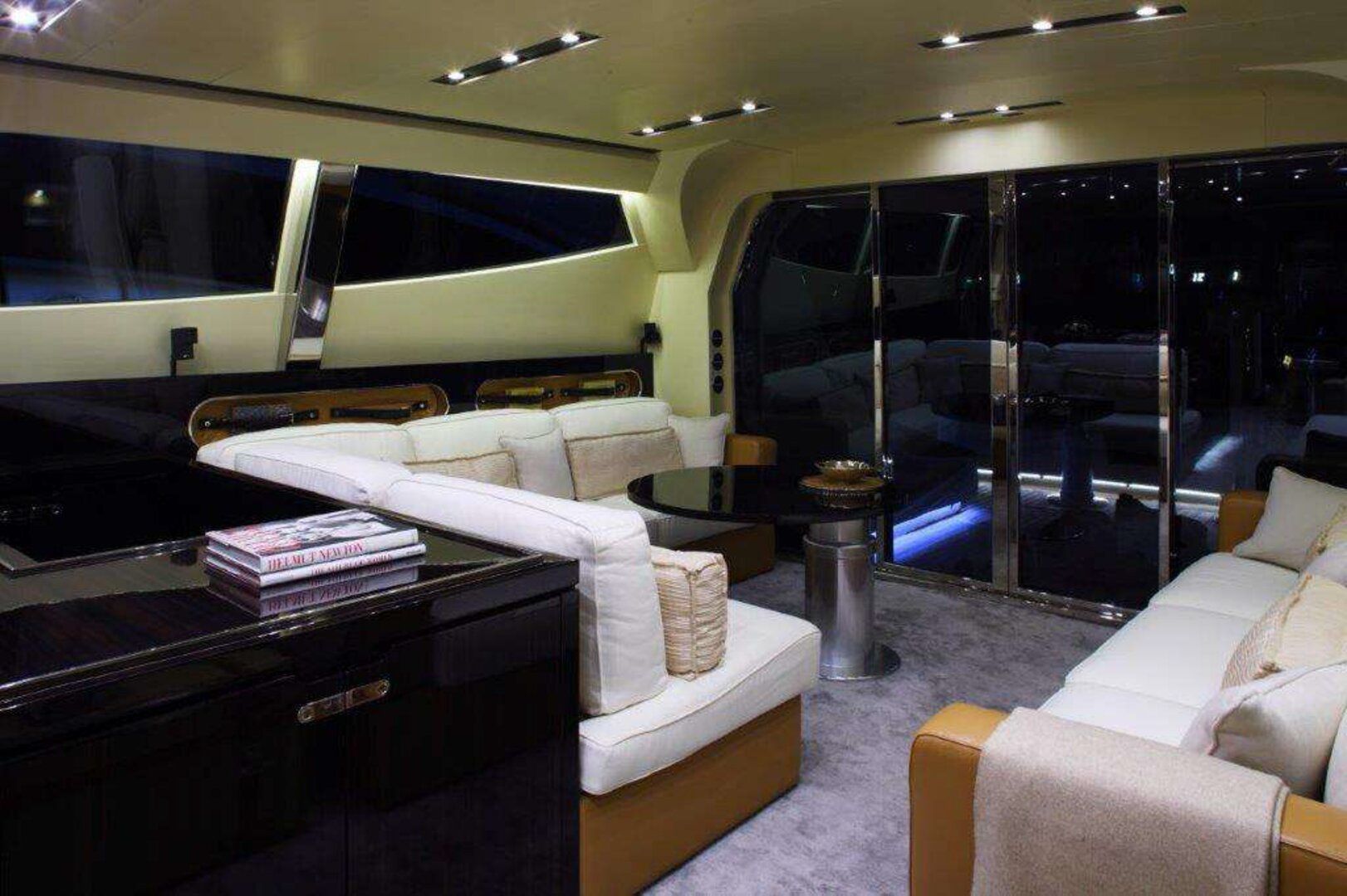 OTAM 80 Millennium Interior