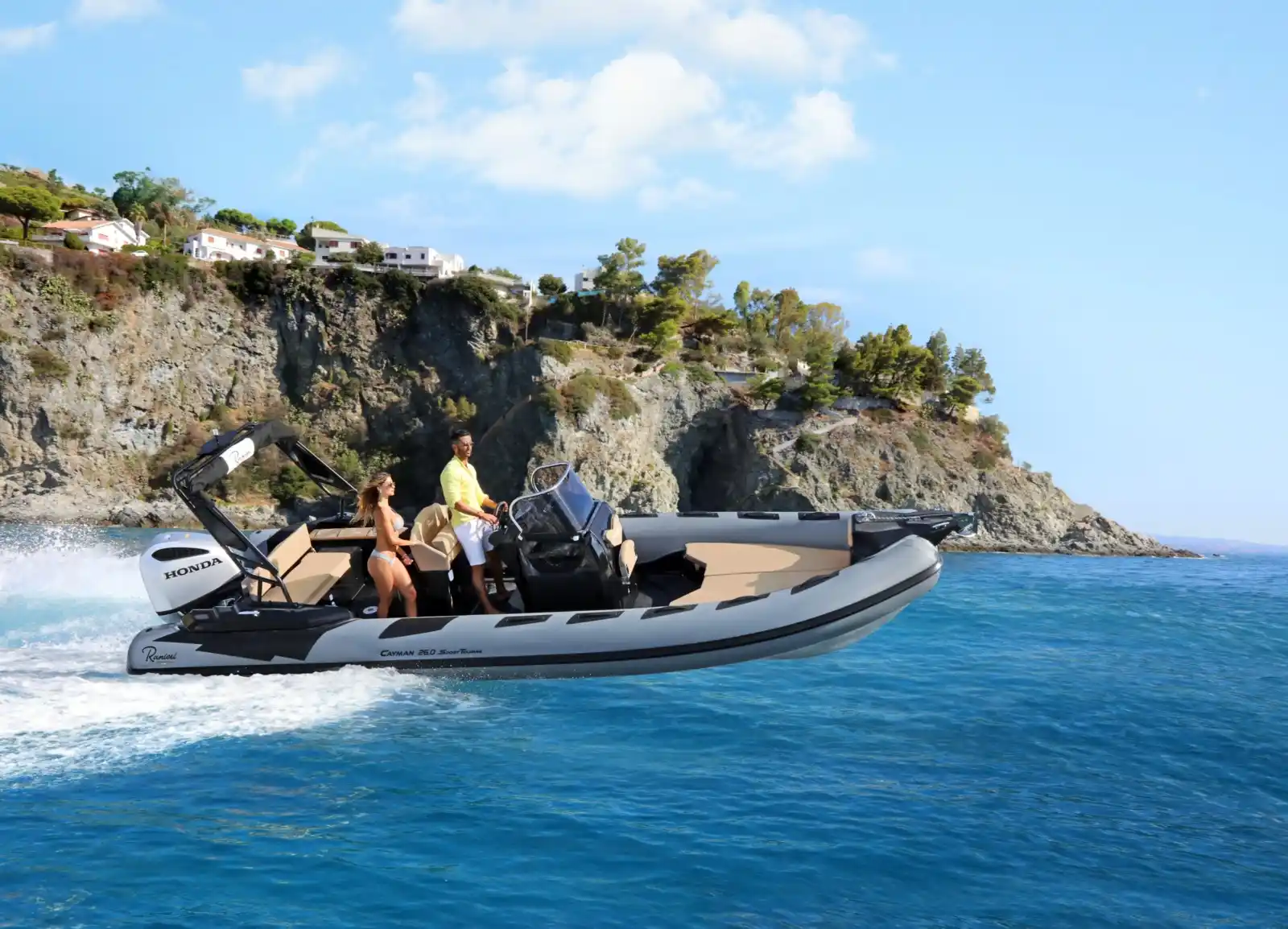 Ranieri International Cayman 26 Sport Touring