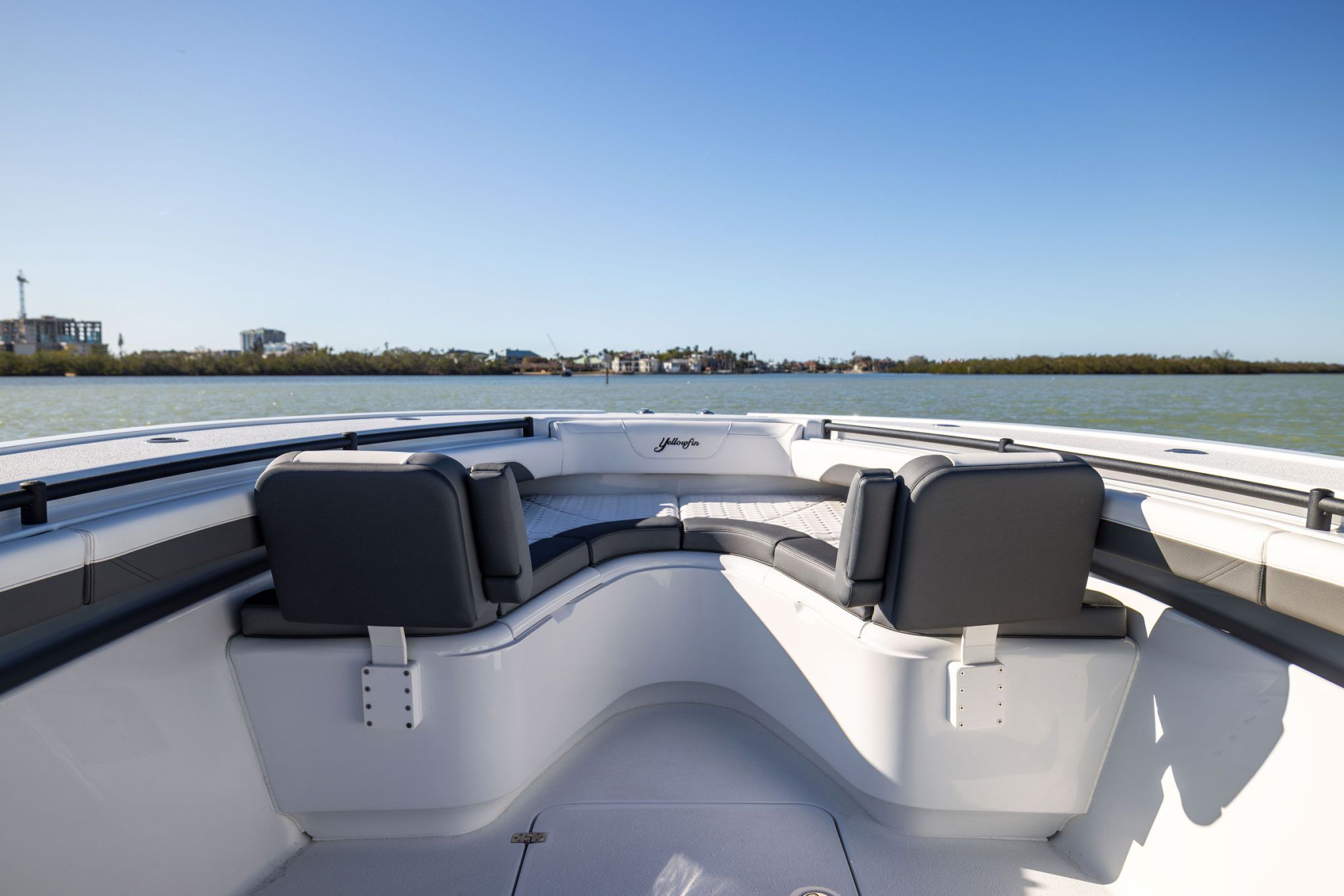Innenbereich der Yellowfin 36 Offshore