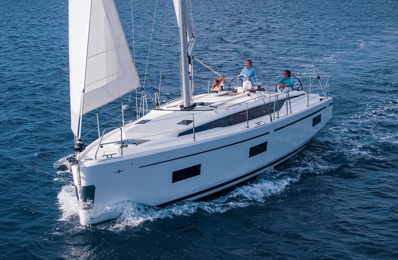 Bavaria Yachts C42 Exterior