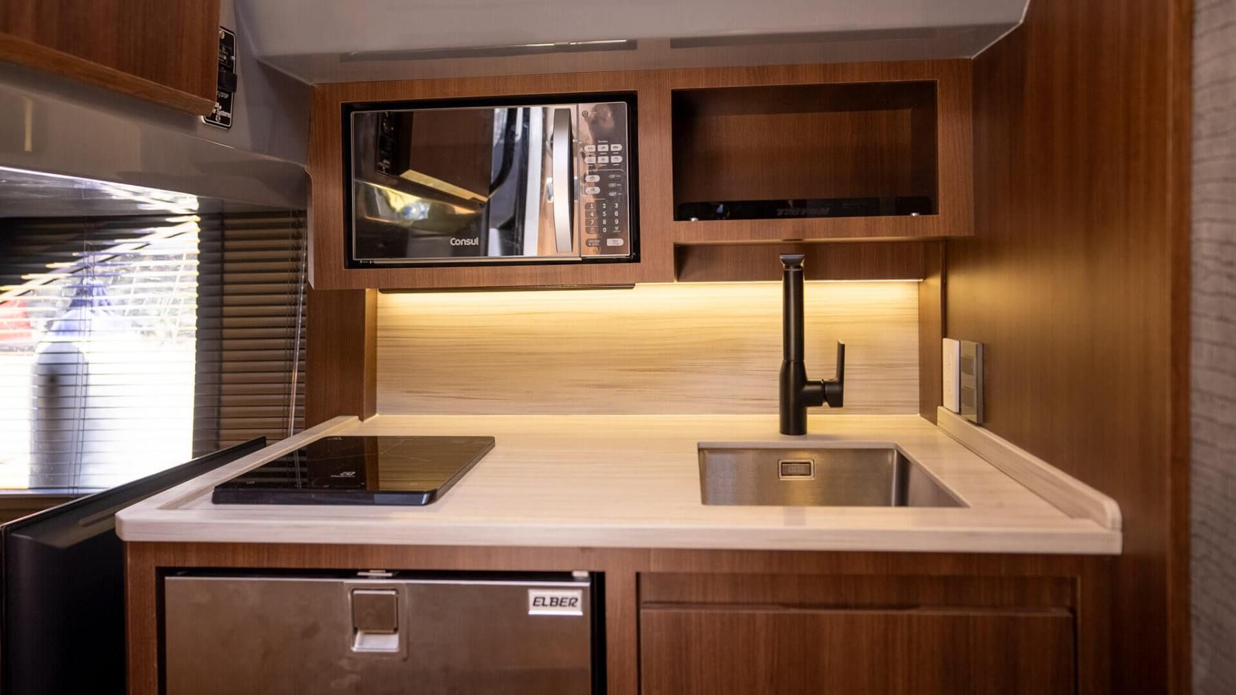 Hanover Yachts 447 Interior
