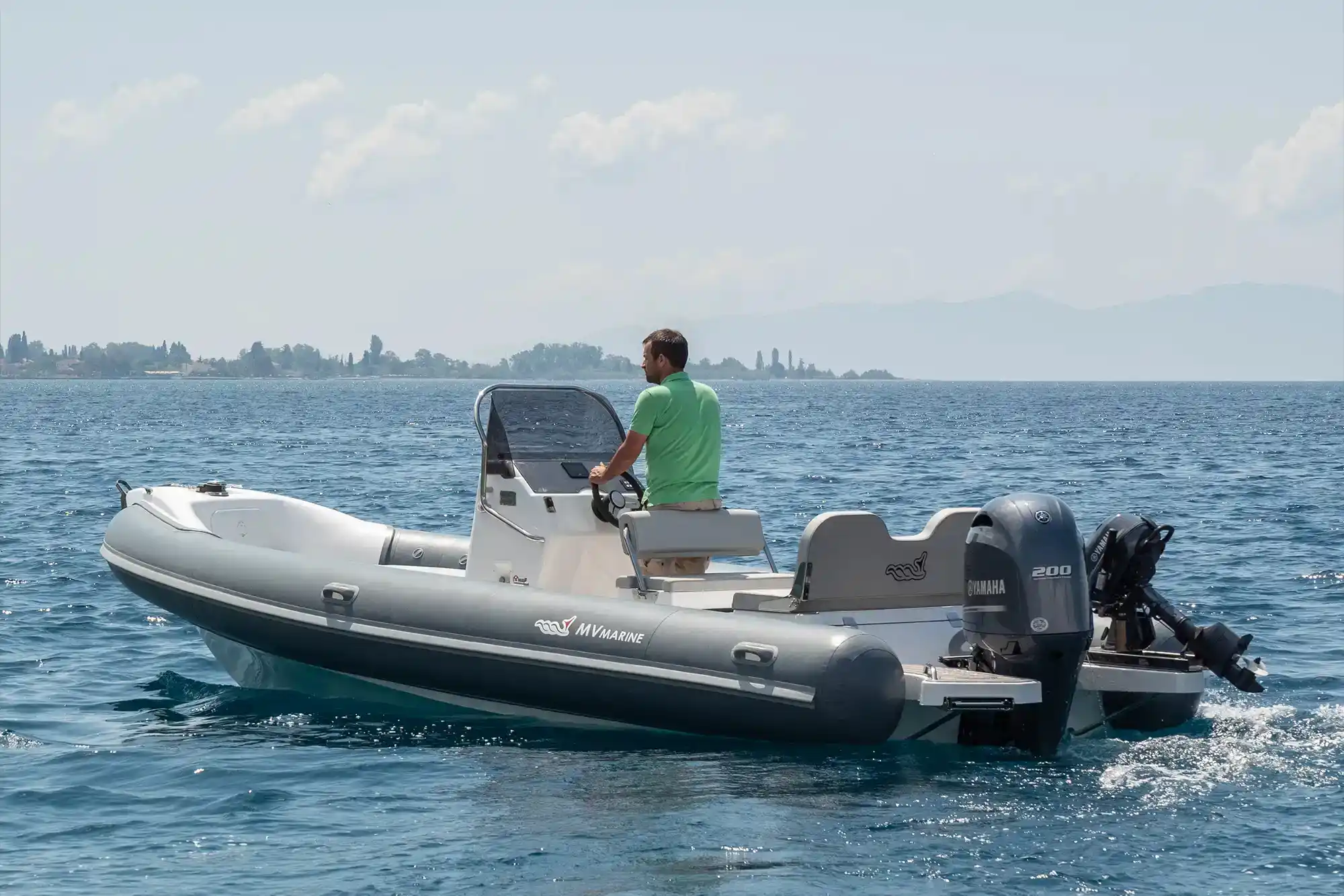 MV Marine MV 700 Exterior
