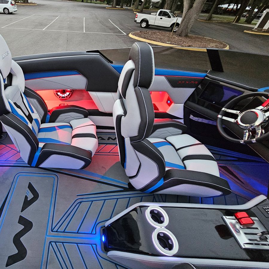 AMP American Marine Performance AMP 41 Cat Interior