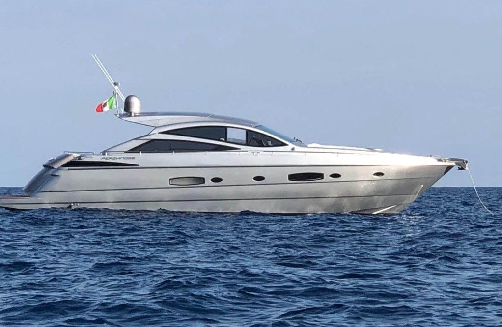 Pershing 56