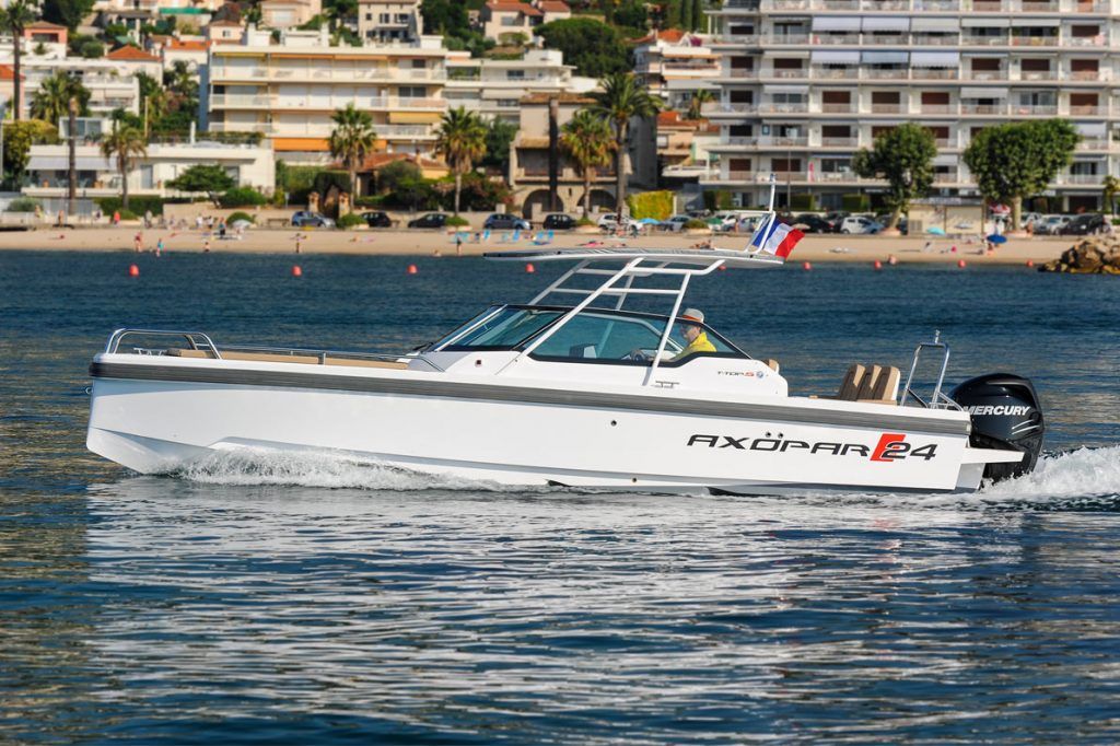 Axopar 24 T-Top Exterior