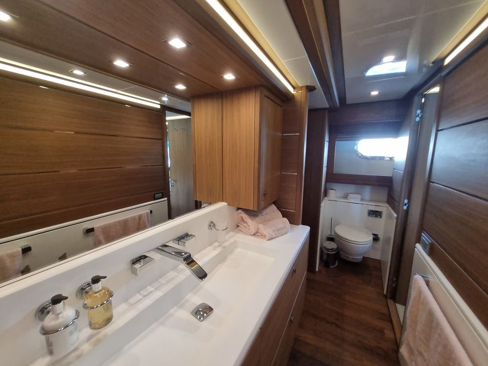 Van der Valk Continental II Interior