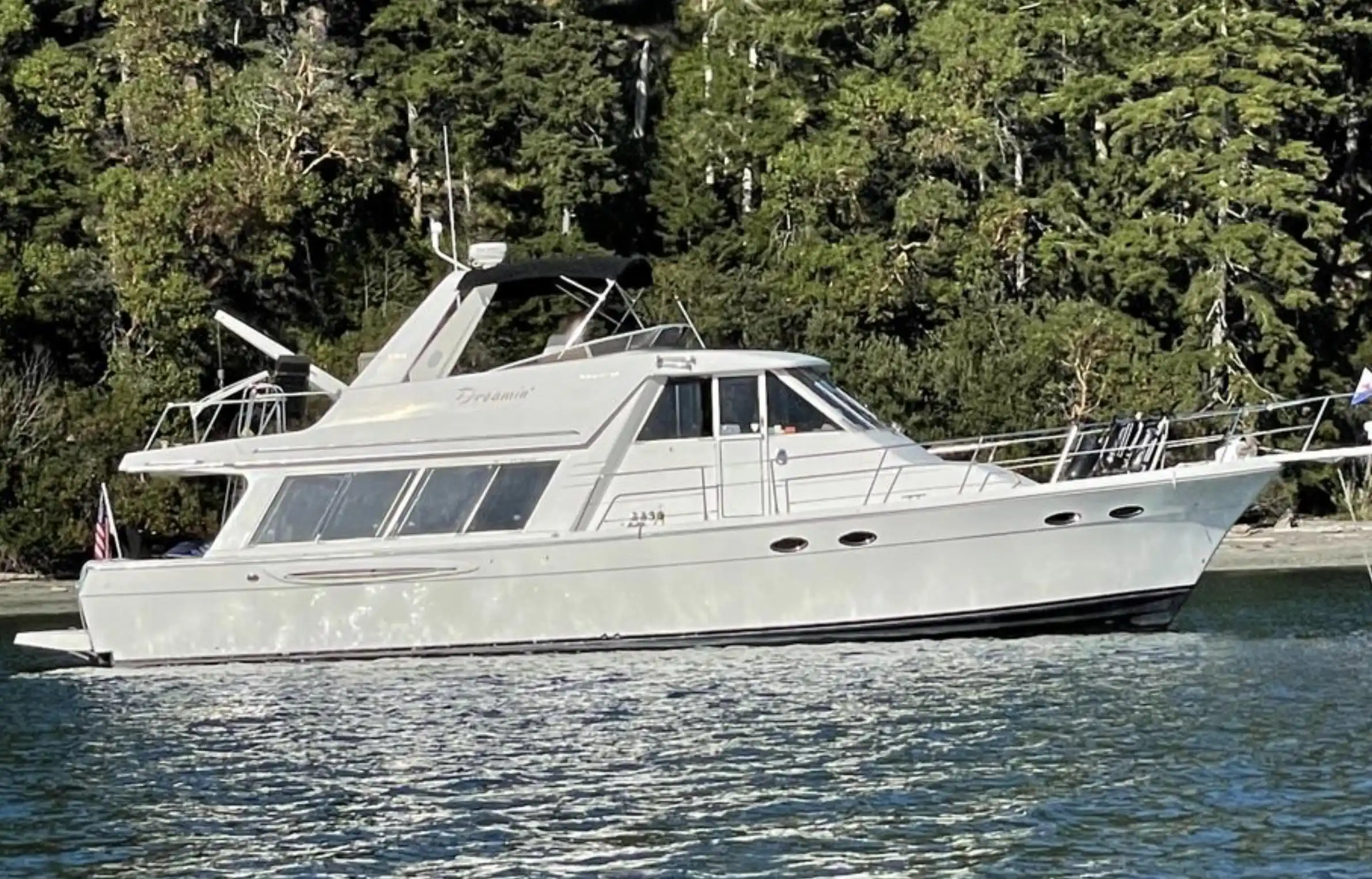 Meridian 490 Pilothouse photo