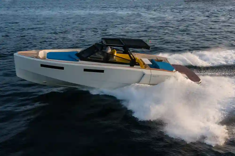 Evo Yachts R4 XT