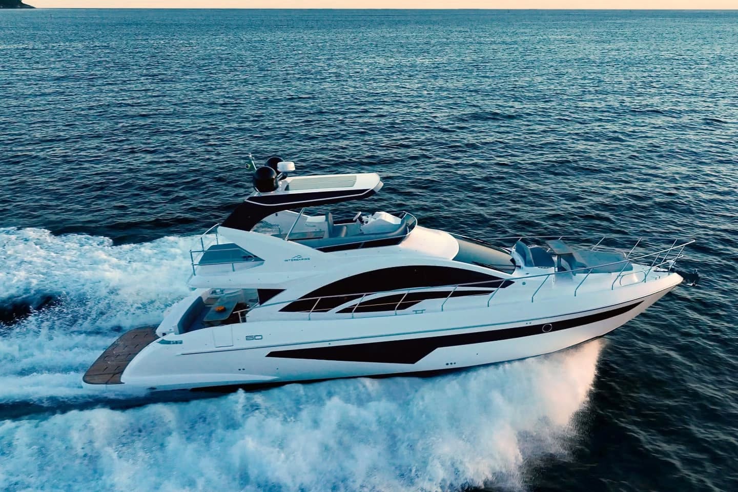 Intermarine 60