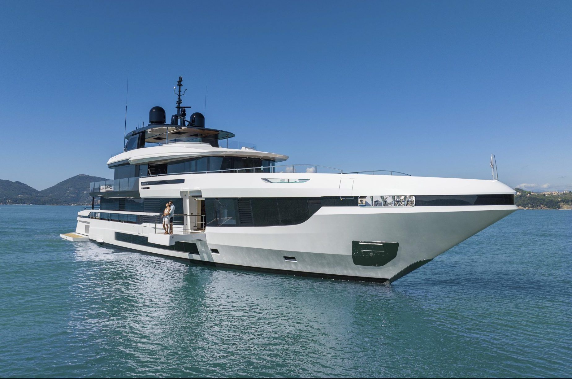 Mangusta Oceano 44 Exterior