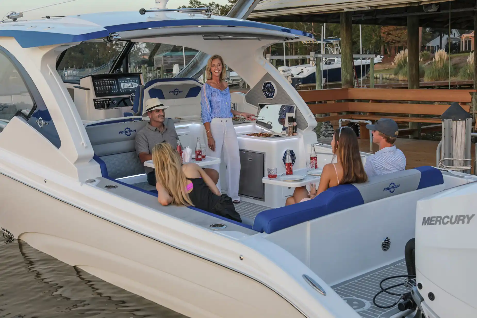 Fountain Powerboats 39 DX Interior