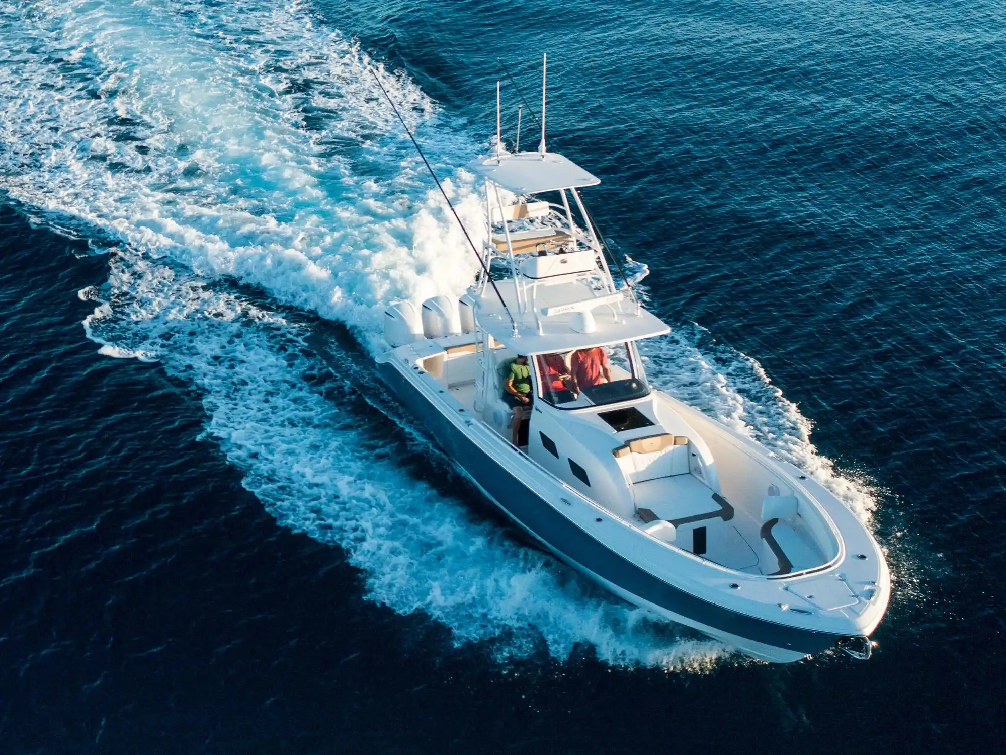 EdgeWater 370CC