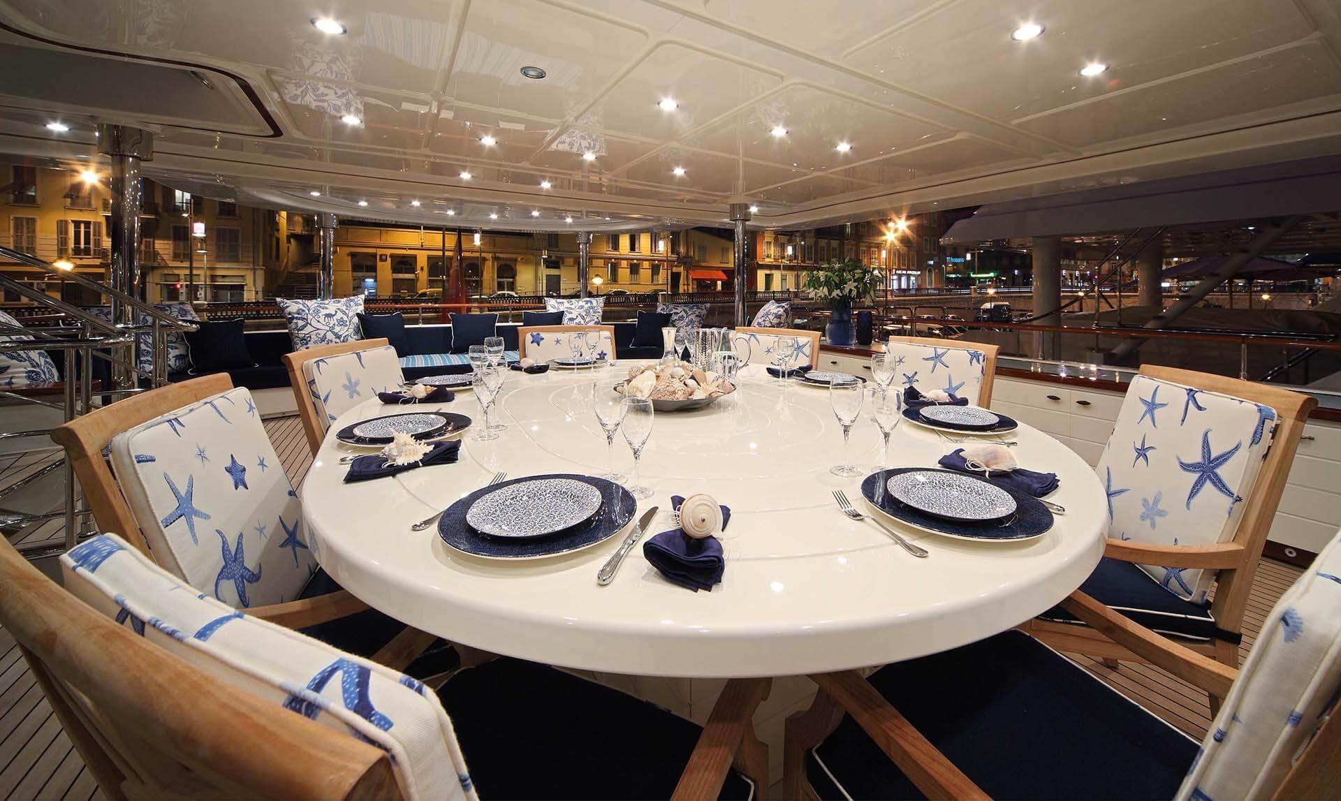 CRN Navetta 43 Interior