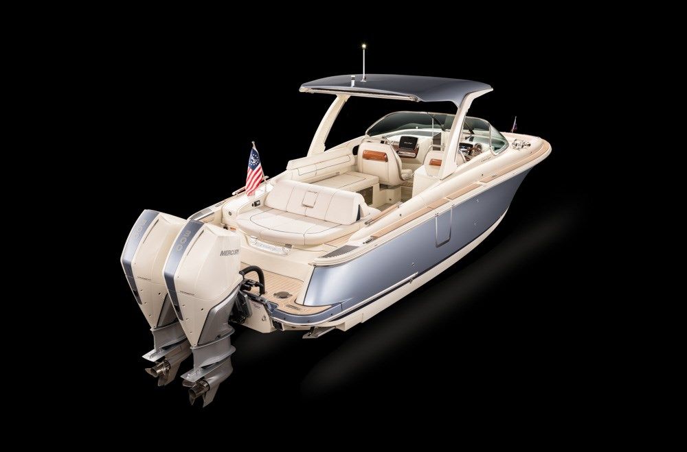 Chris-Craft Launch 31GT Exterior