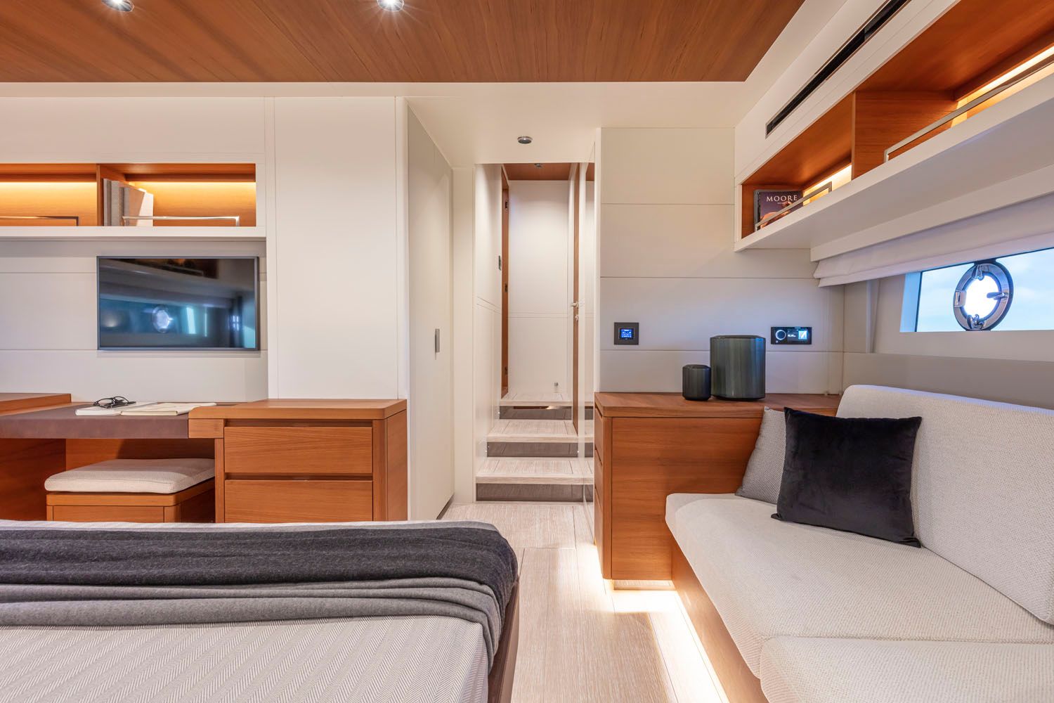 Pardo Yachts E60 Interior