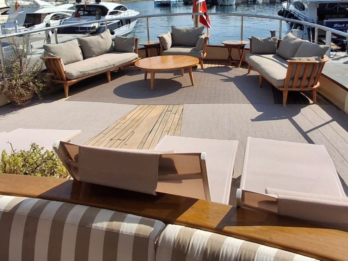 Clelands Shipbuilding Custom TSDY Exterior