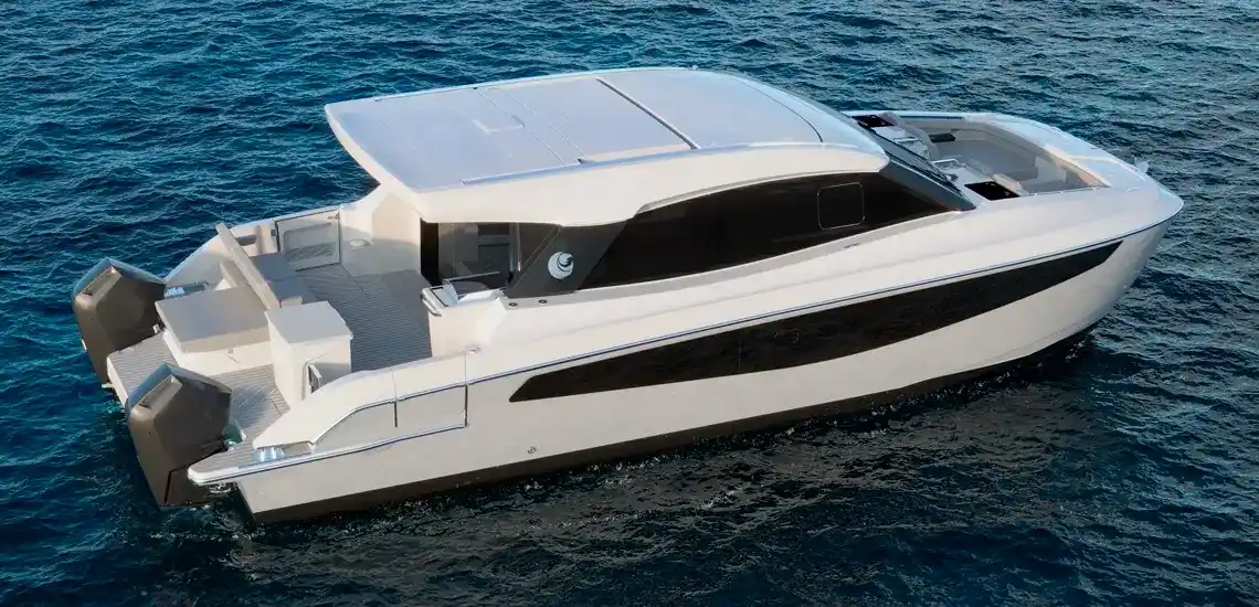 Aquila 42 Coupe