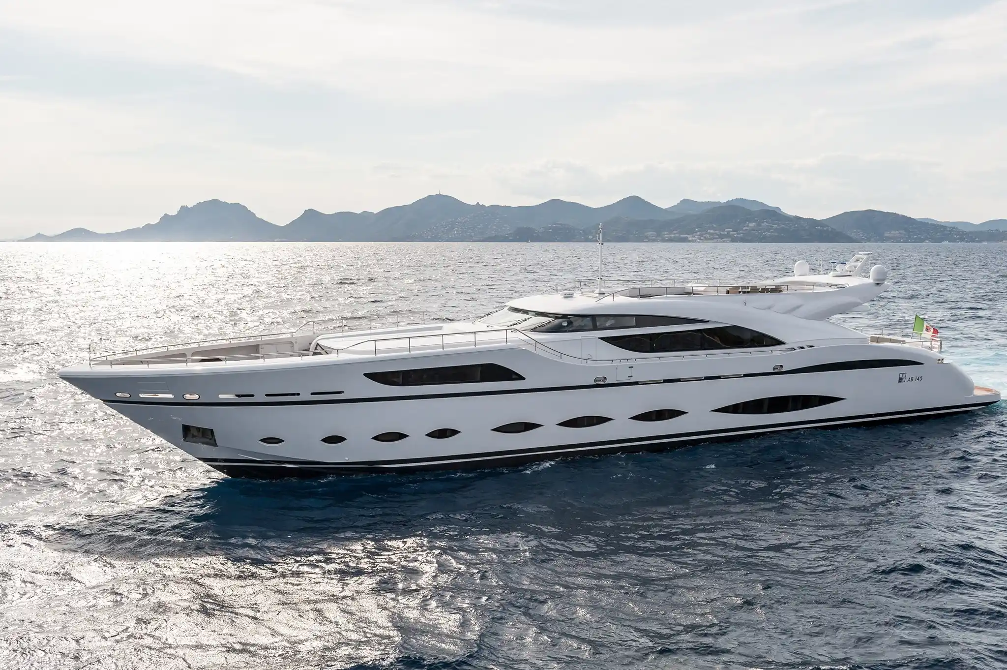 AB Yachts 145