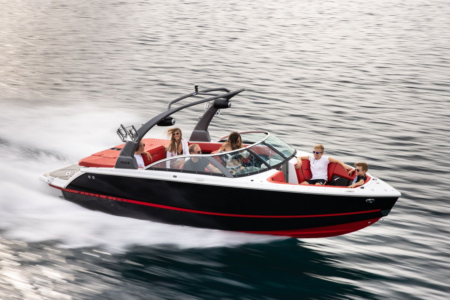 Außenbereich der Four Winns H2 Surf