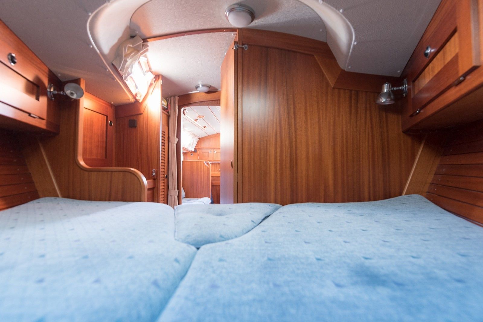Hallberg-Rassy 36 Interior