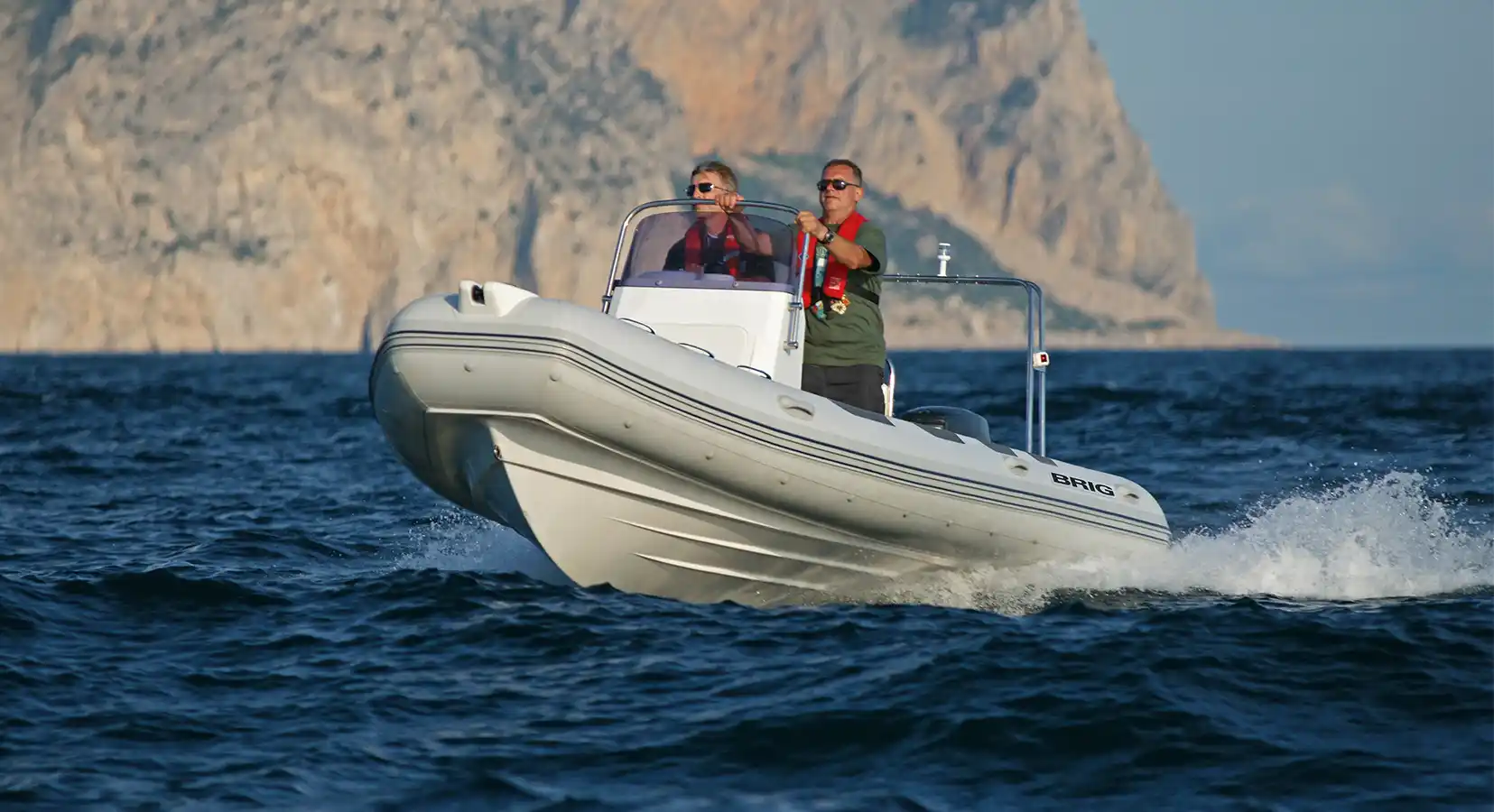 BRIG Falcon 570