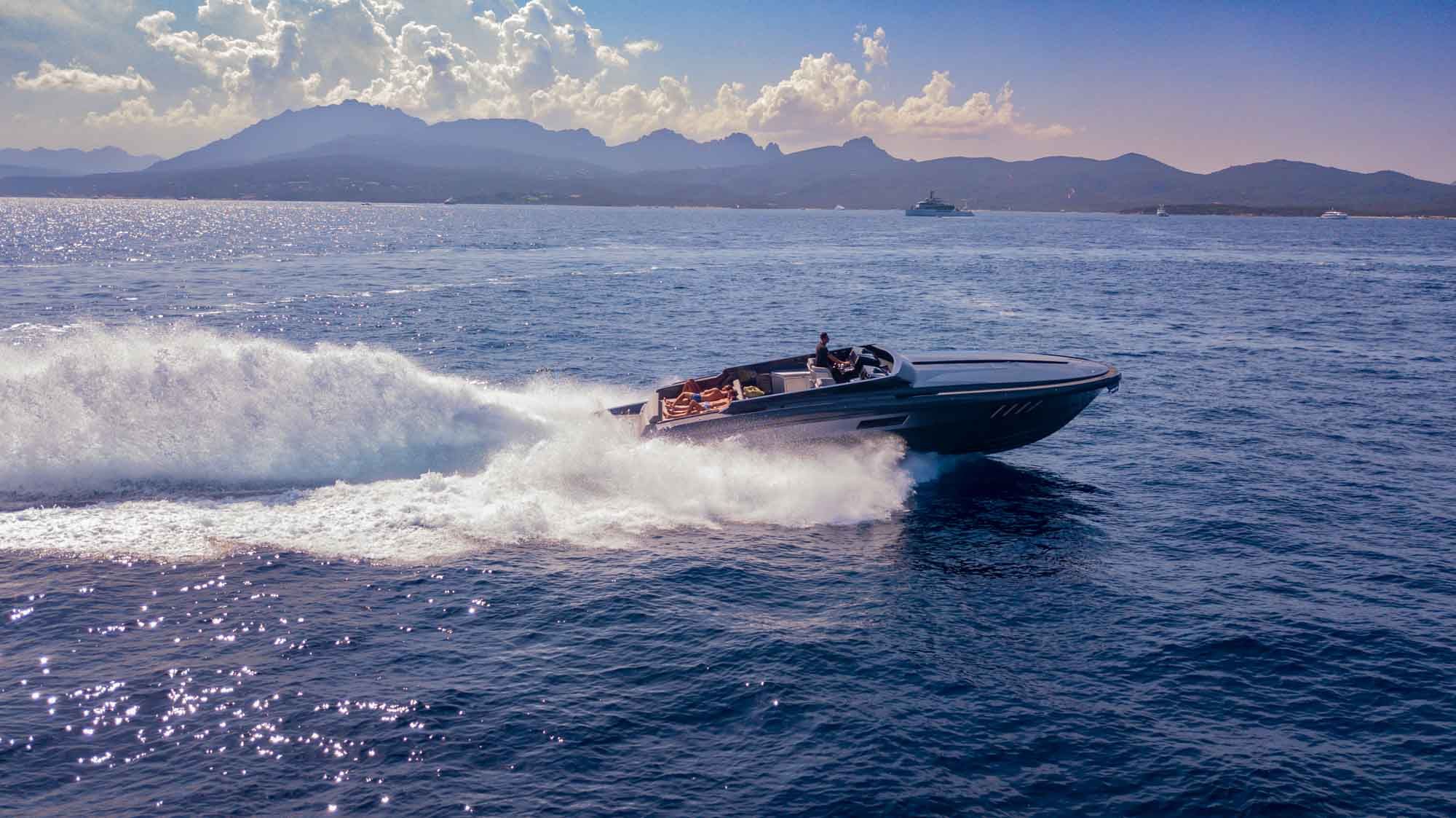 Exterieur van de Domina 44R