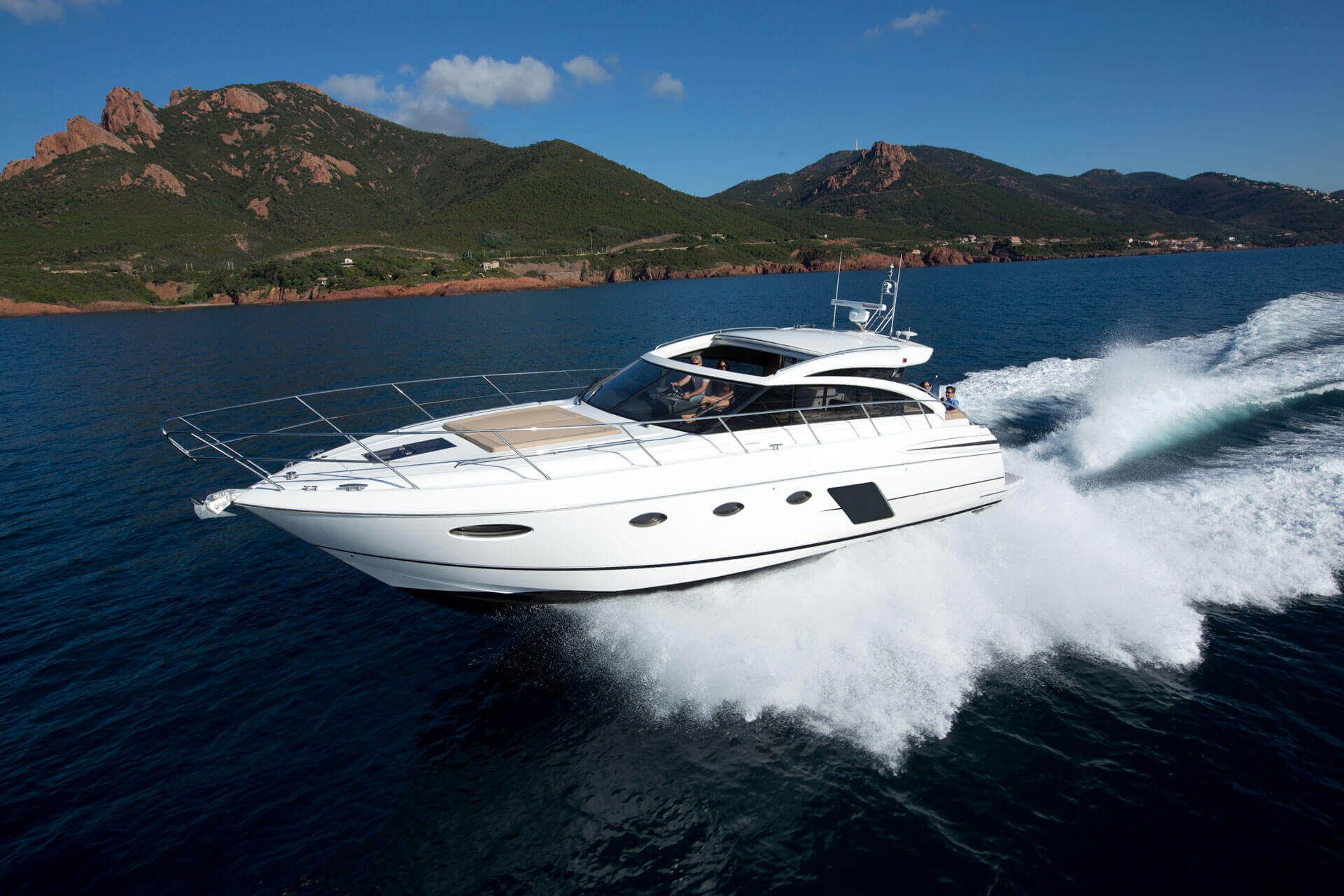 Princess Yachts V52