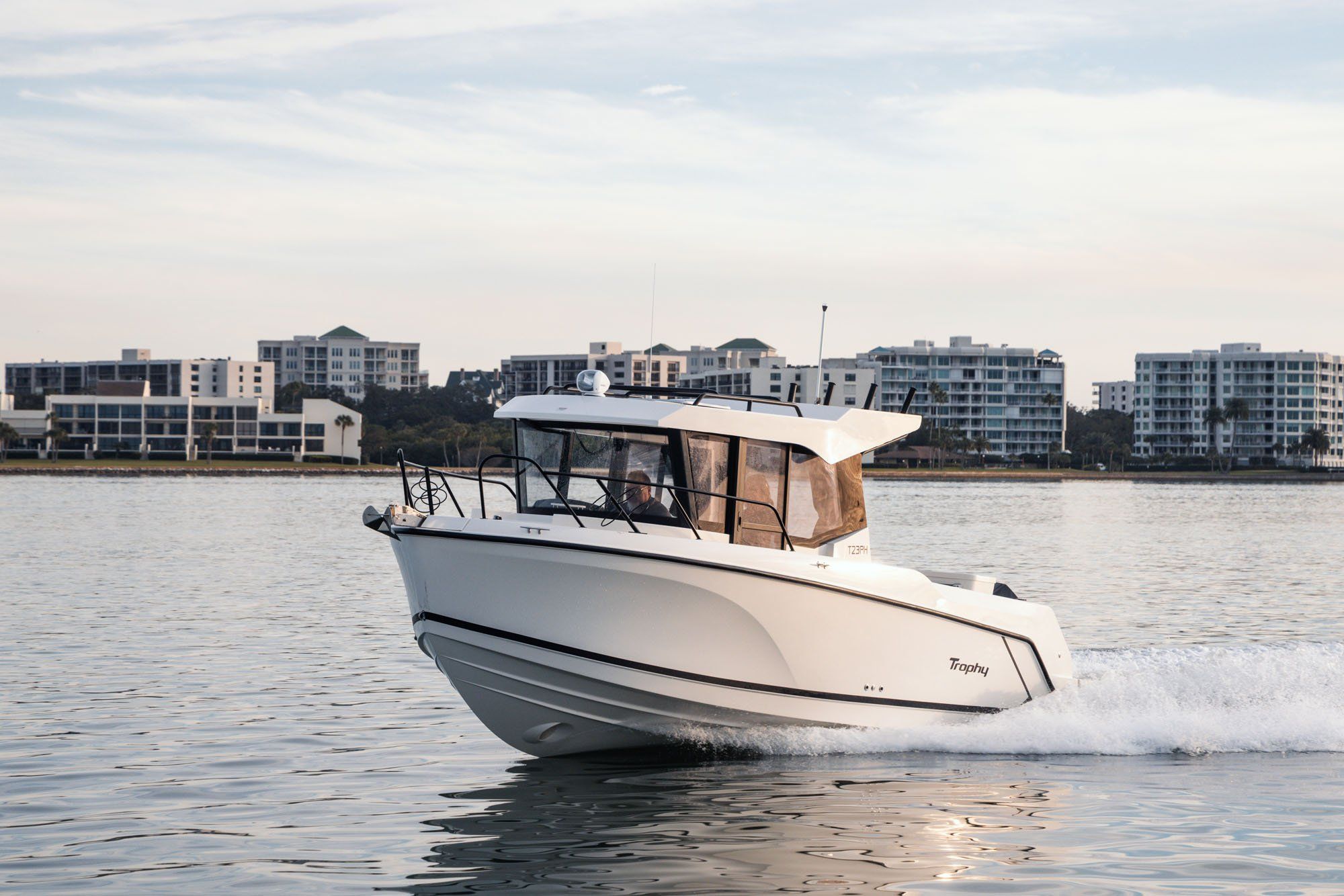 Bayliner T23 Pilothouse