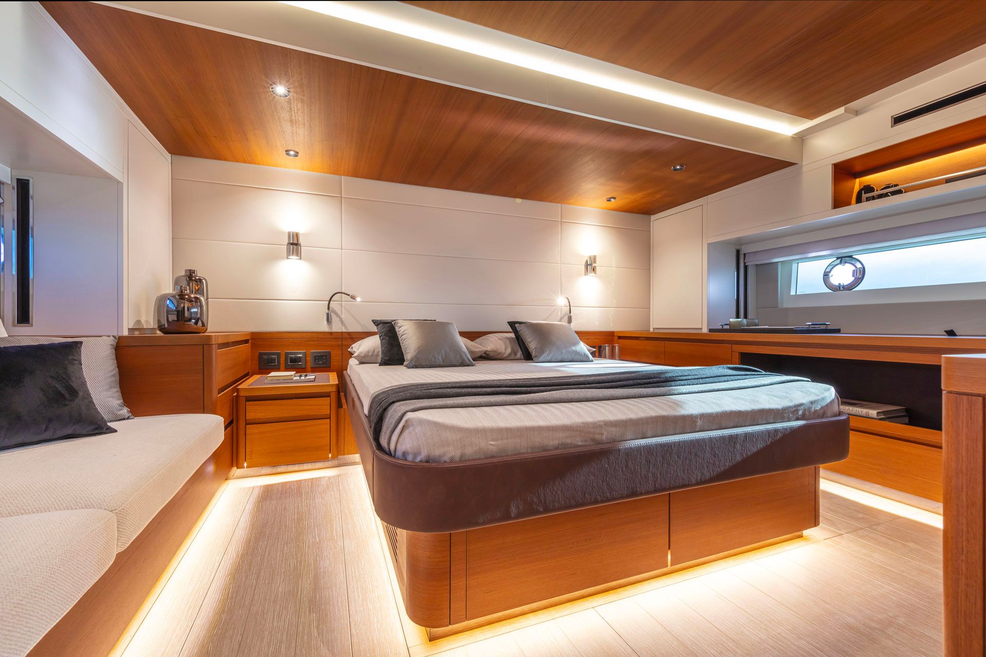 Pardo Yachts E60 Interior