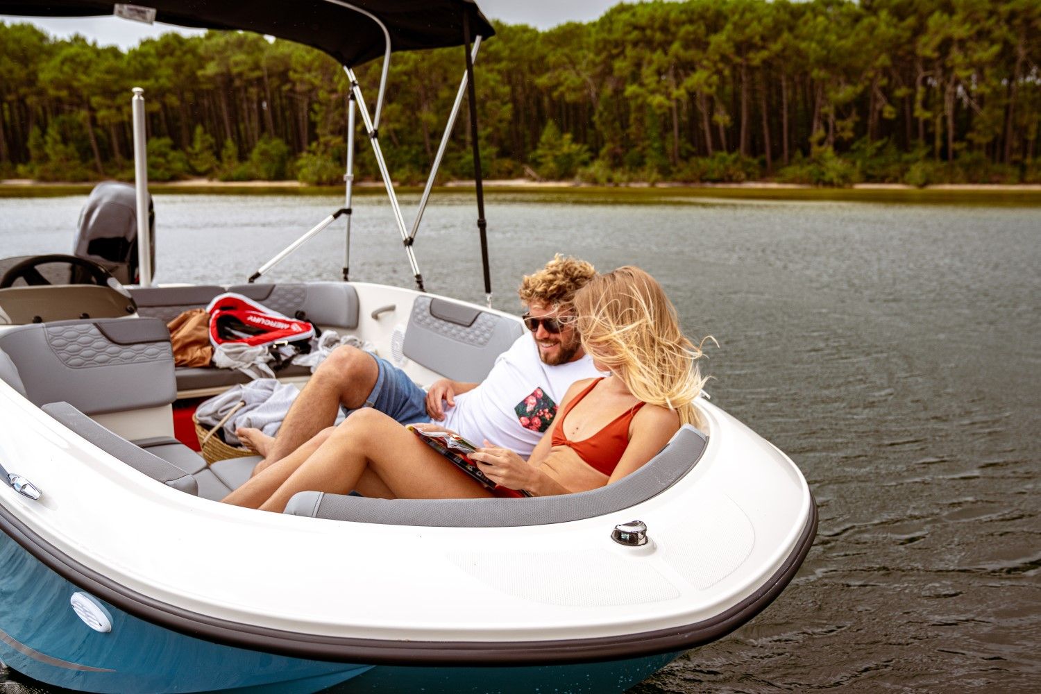 Bayliner M15 Interior