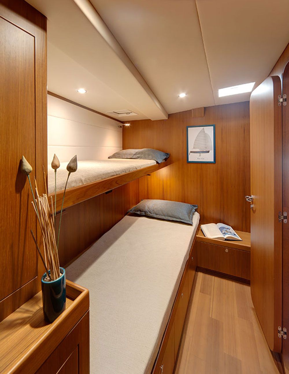 Interior del Comar Comet 100 RS