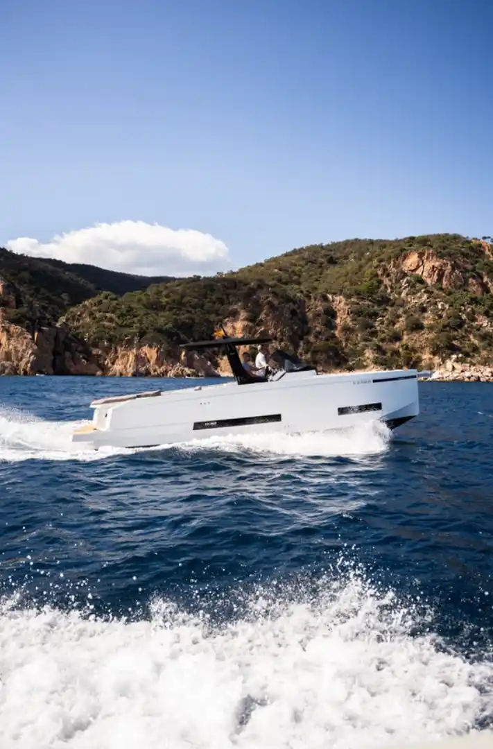 Esterni del De Antonio Yachts D32 Open
