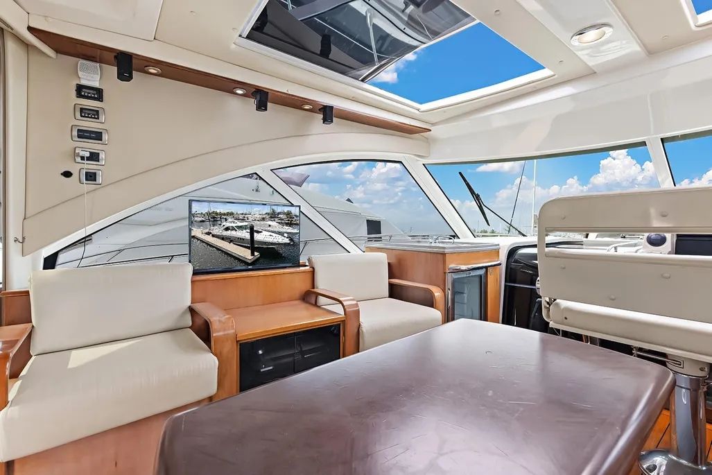 Innenbereich der Sea Ray Sundancer 60