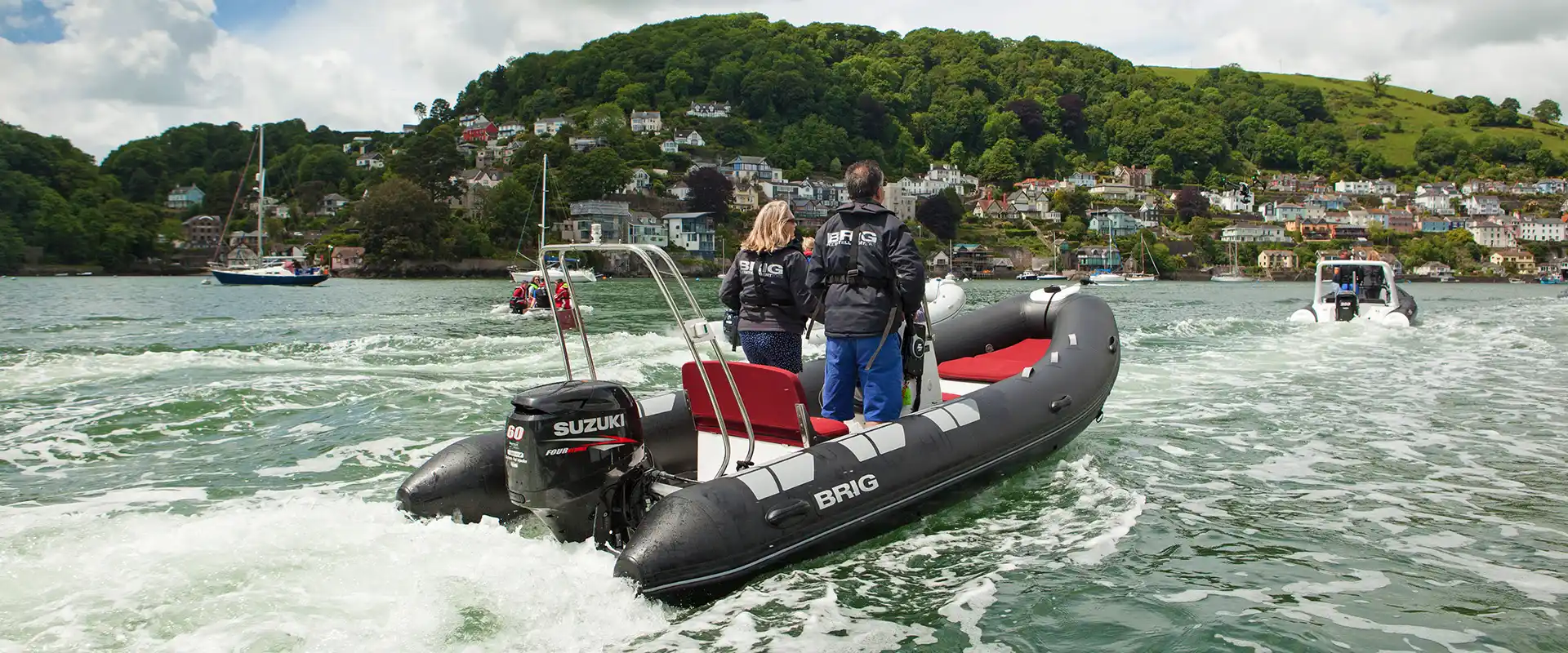 Extérieur du BRIG Falcon 500