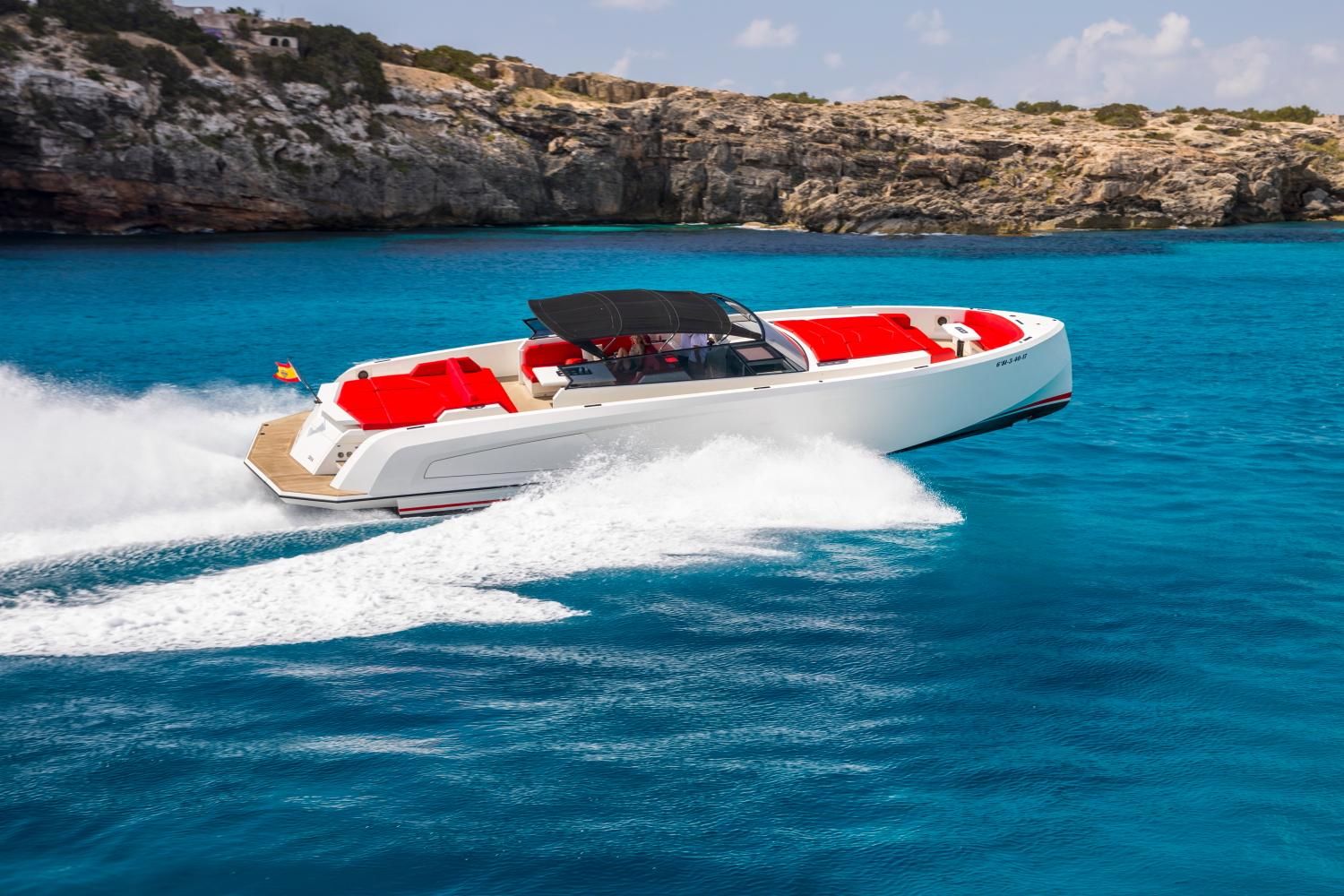Vanquish Yachts VQ54
