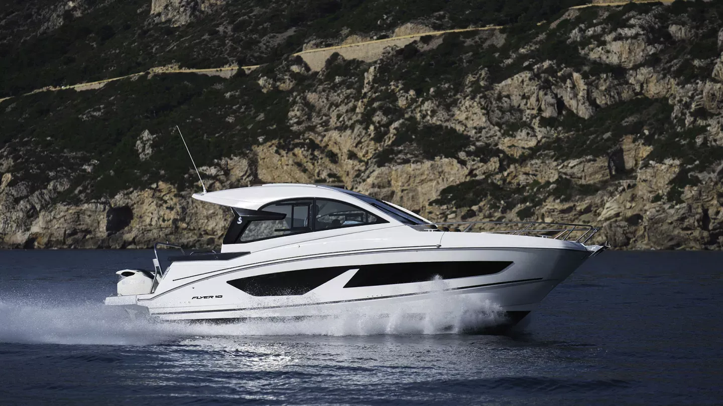 Beneteau Flyer 10 Sport Top
