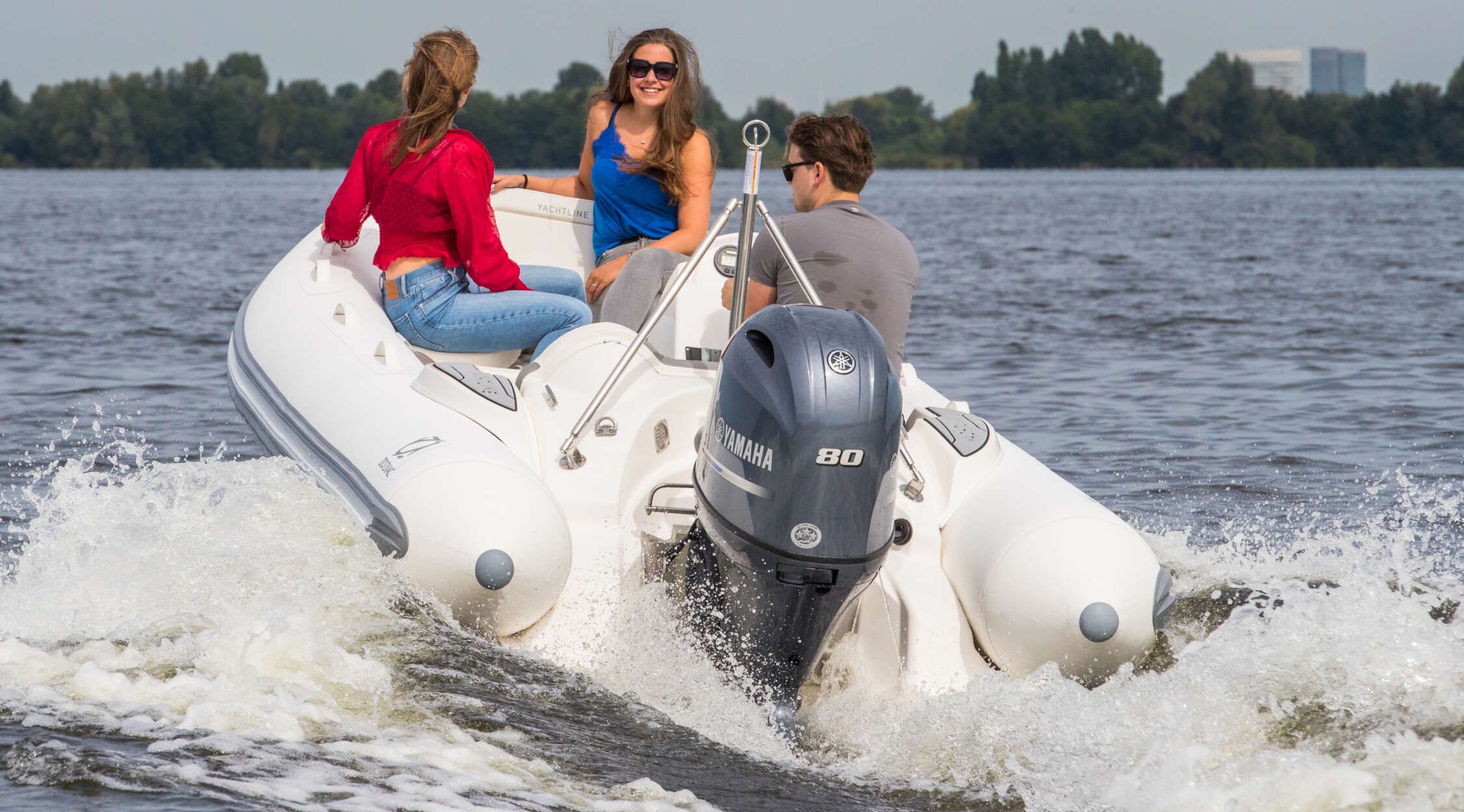 Zodiac Yachtline 490
