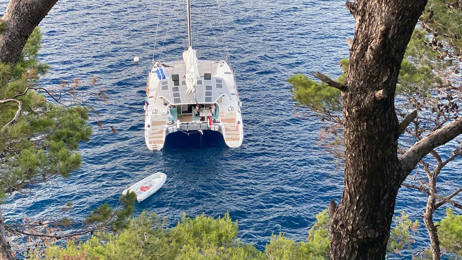 Exterieur van de ICE Yachts ICE Cat 67