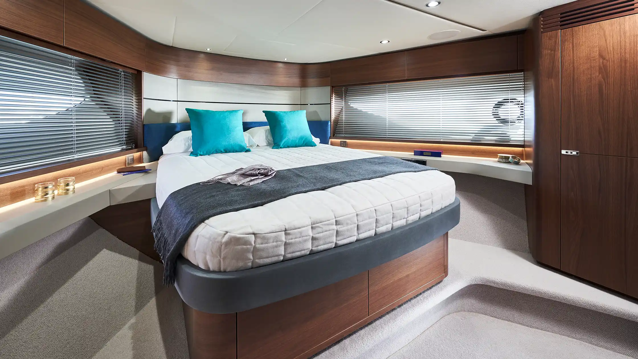 Princess Yachts S62 Interior