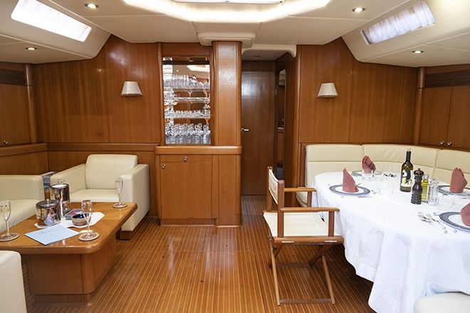 Interni del Nautor Swan 77