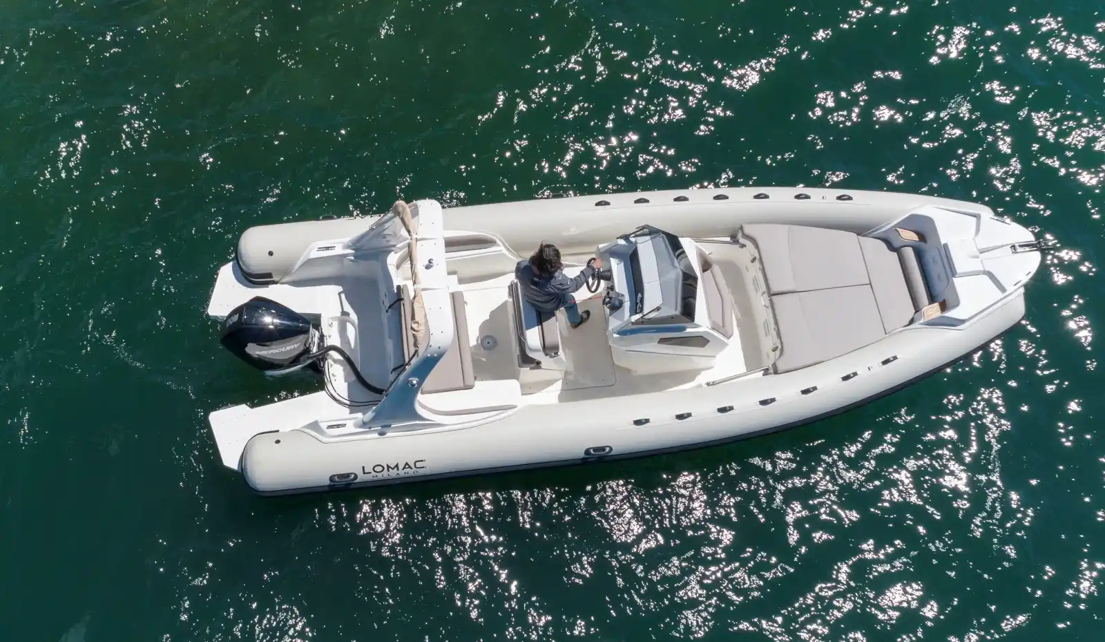 Lomac Turismo 790 Exterior