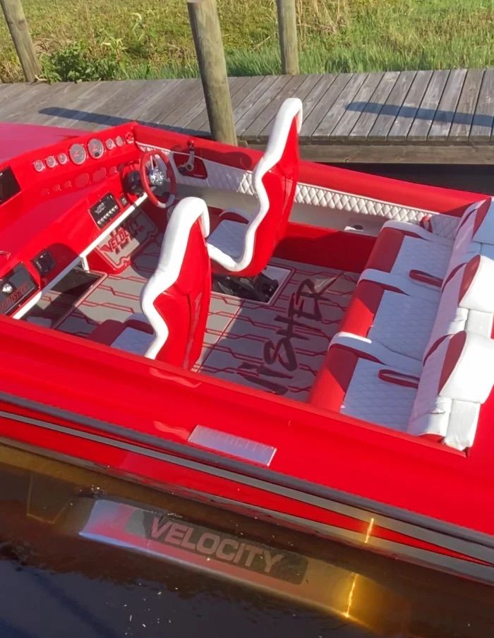 Velocity 22 Punisher Interior