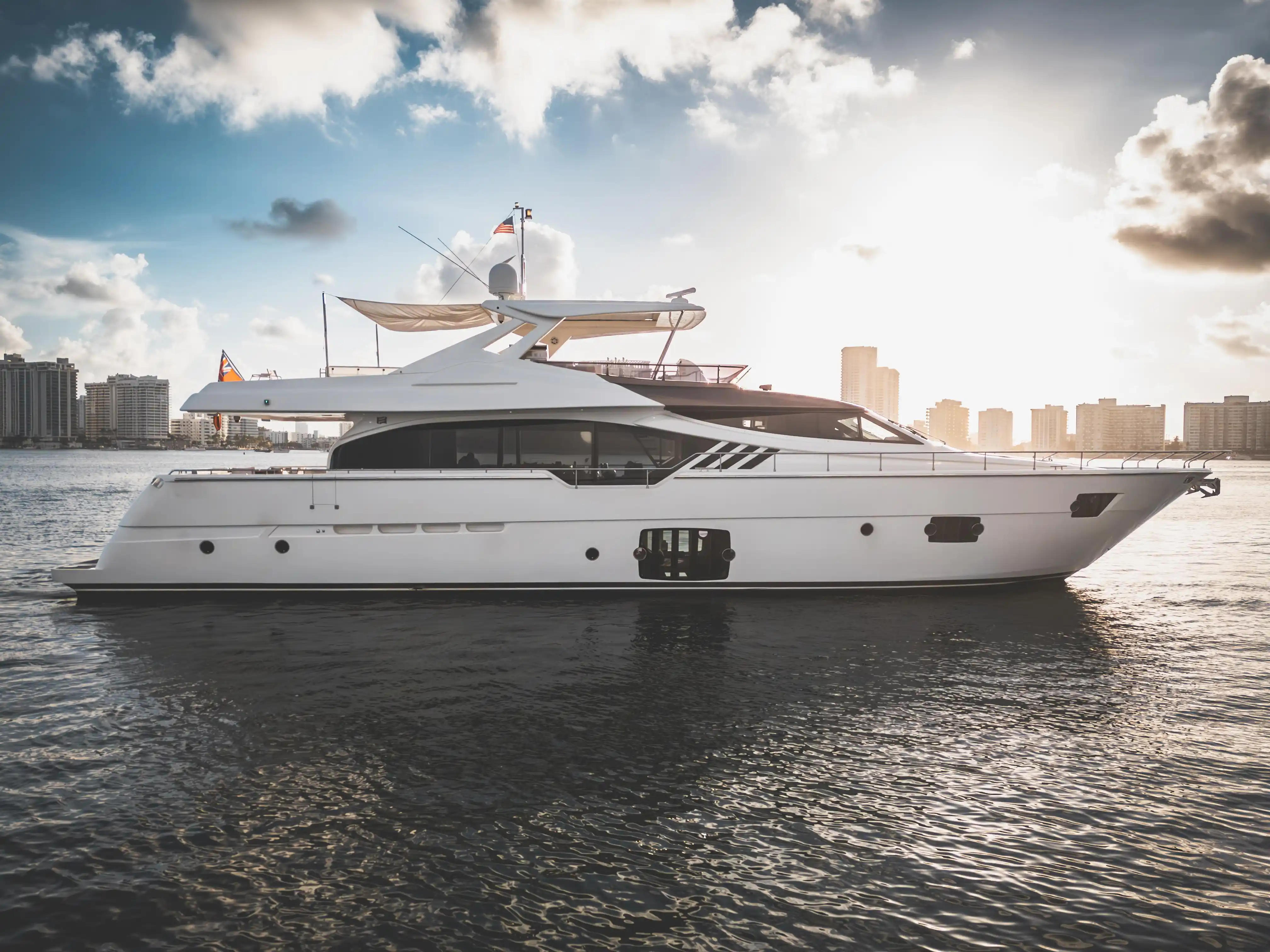 Ferretti Yachts 870 Exterior