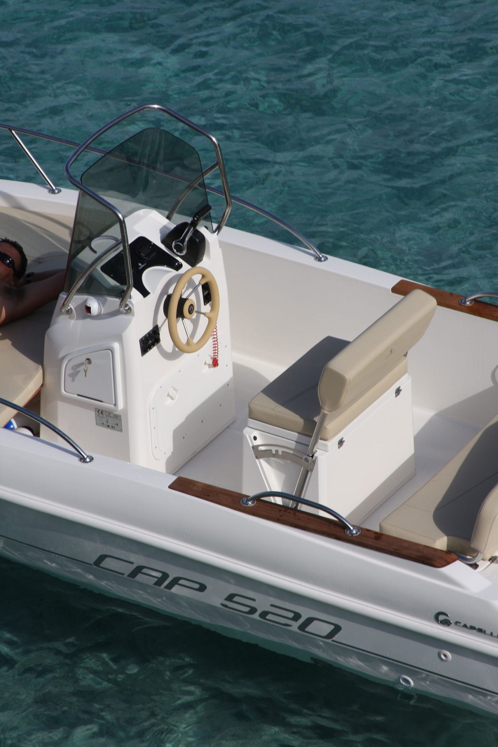 Interieur van de Cantieri Capelli CAP 520 Open