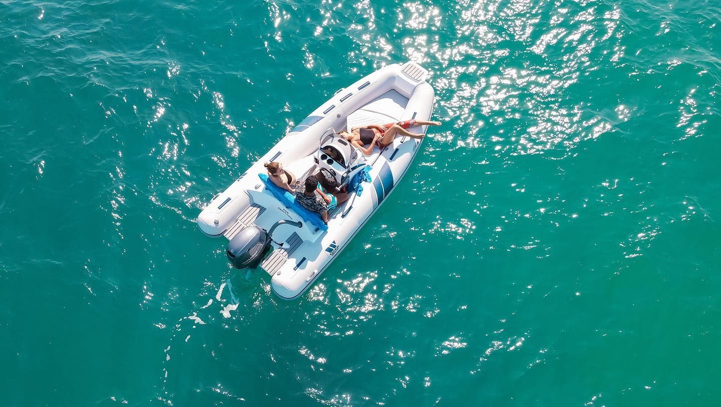 Tiger Marine SportLine 440 Interior