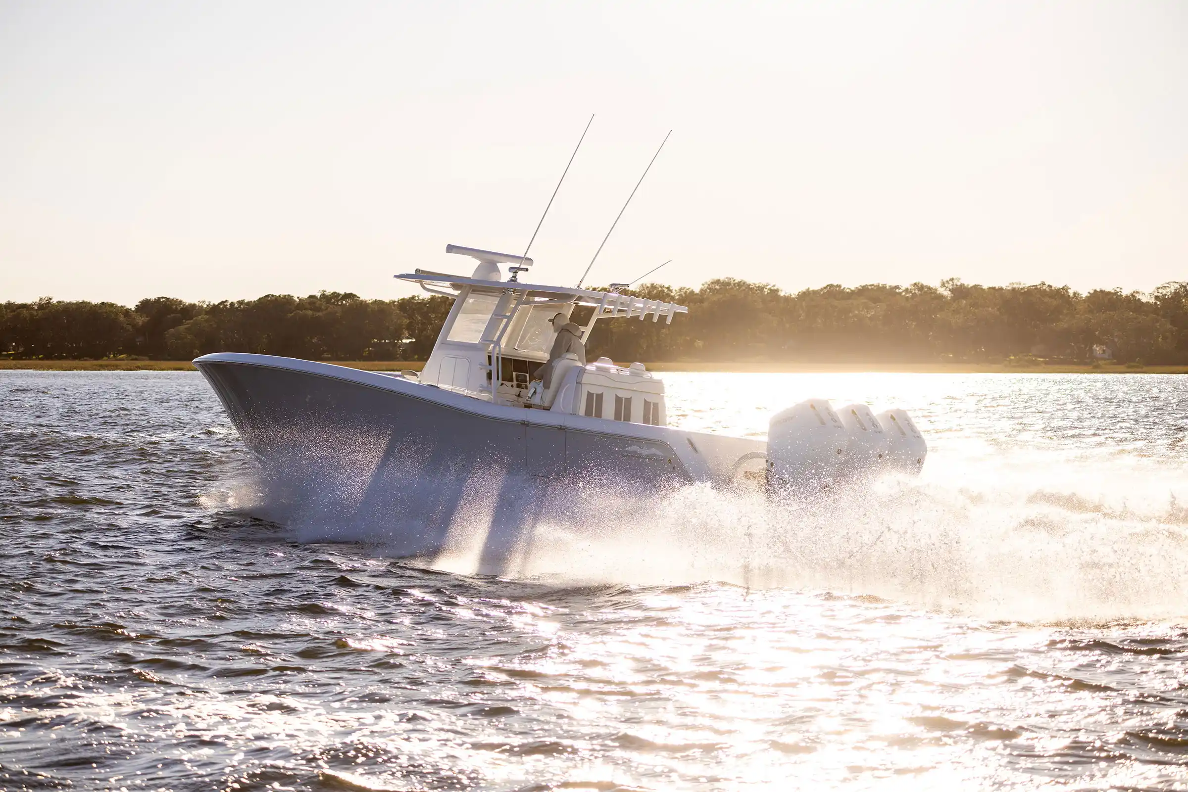 Esterni del Invincible 39 Open Fisherman