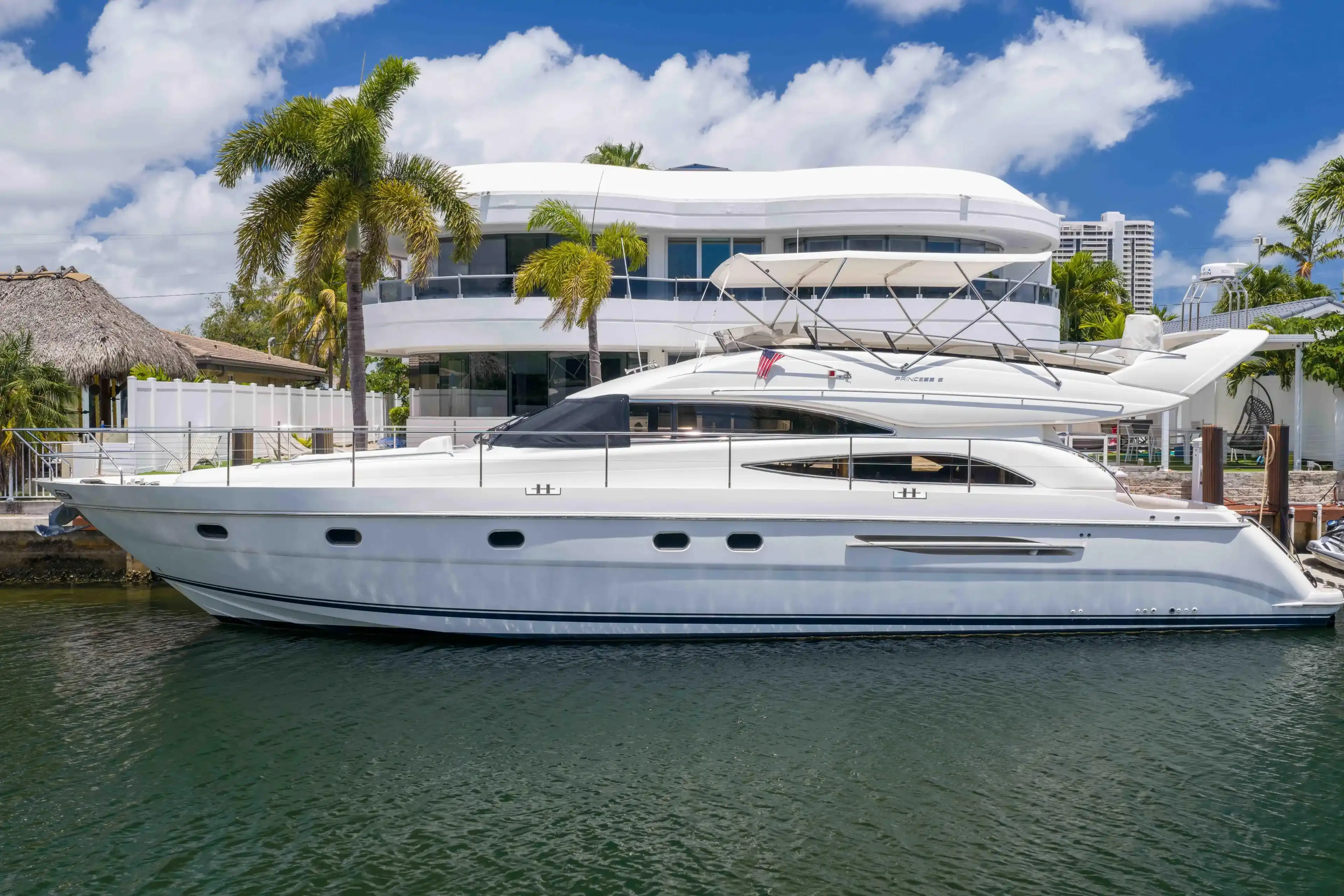 Exterieur van de Princess Yachts 61